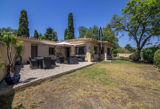 Resale - Villa - Benahavis - La Quinta