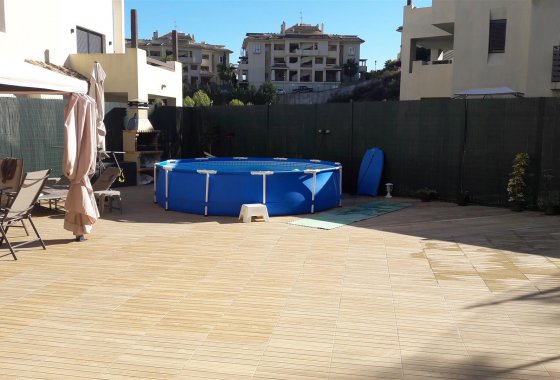 Resale - Apartment - Estepona - Selwo