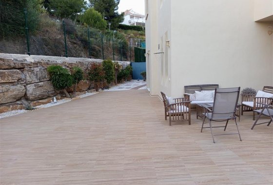 Resale - Apartment - Estepona - Selwo