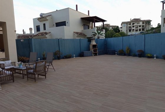 Resale - Apartment - Estepona - Selwo