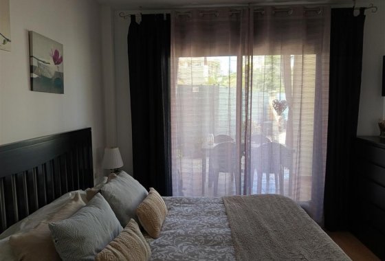 Resale - Apartment - Estepona - Selwo