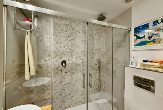 Resale - Apartment - Benahavis - La Quinta