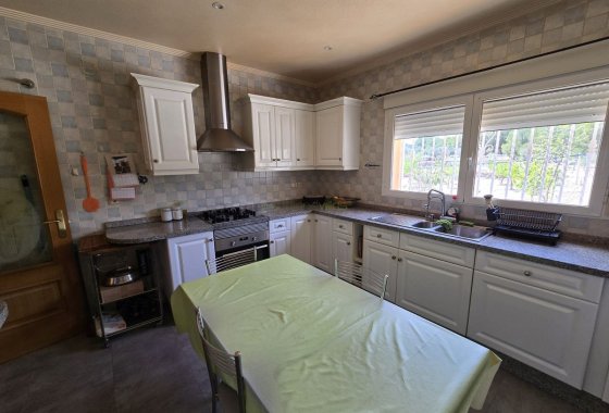 Wiederverkauf - Villa - Sax