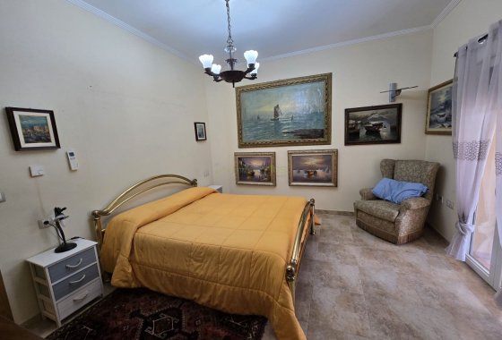 Wiederverkauf - Villa - Sax