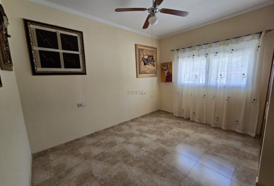 Wiederverkauf - Villa - Sax