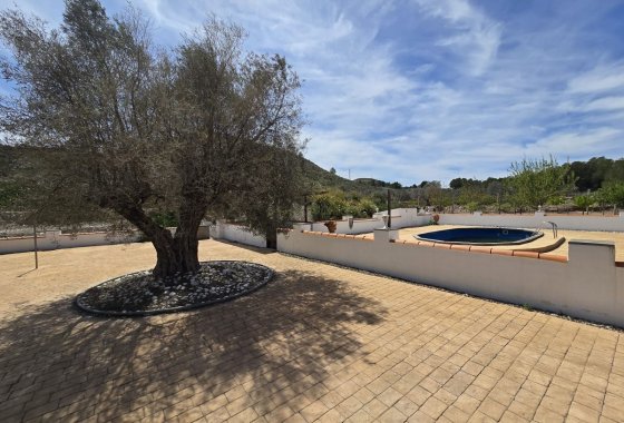 Wiederverkauf - Villa - Sax