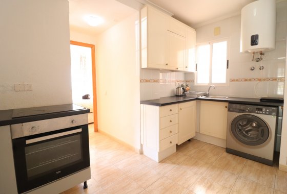 Resale - Apartment - Torrevieja - San Luis