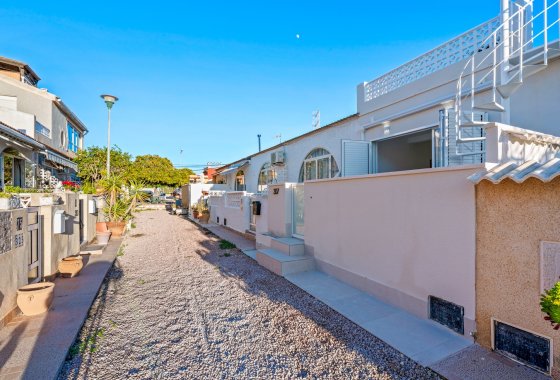 Resale - Townhouse - Torrevieja - El Chaparral