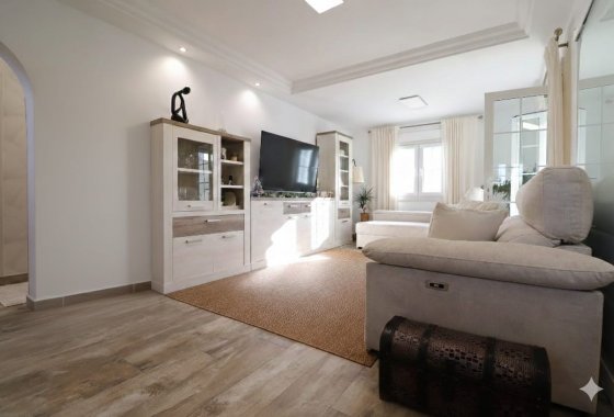 Resale - Villa - Orihuela Costa - Villamartín