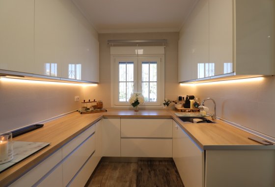 Resale - Villa - Orihuela Costa - Villamartín