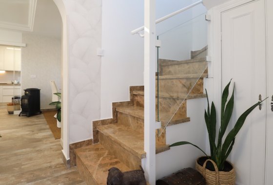 Resale - Villa - Orihuela Costa - Villamartín