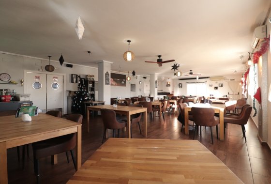 Resale - Commercial - Ciudad Quesada - Doña Pepa