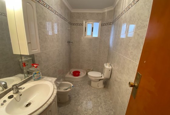 Resale - Apartment - Sax