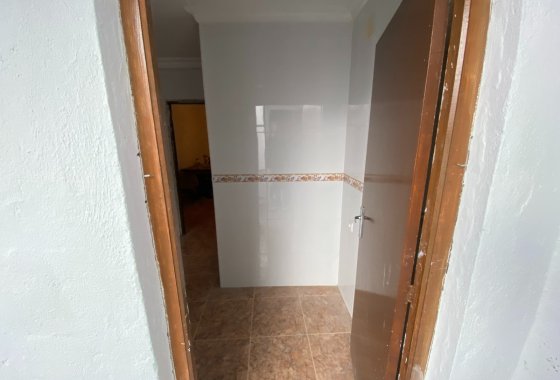 Resale - Apartment - Sax