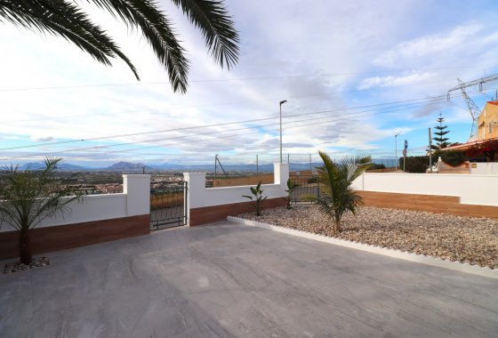 Resale - Townhouse - Ciudad Quesada - Altos de Quesada