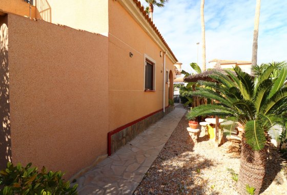 Resale - Villa - Ciudad Quesada - Atalayas