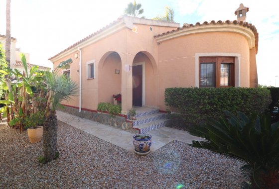 Resale - Villa - Ciudad Quesada - Atalayas