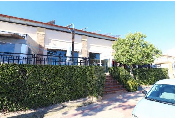 Resale - Commercial - Algorfa - La finca Golf