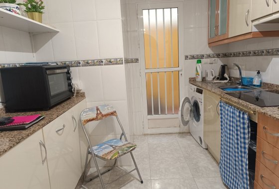 Resale - Apartment - Rafal