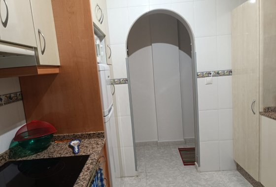 Resale - Apartment - Rafal