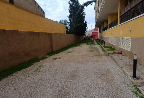 Resale - Apartment - Rafal