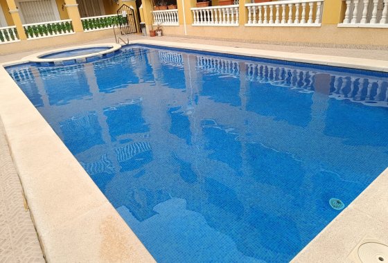 Resale - Apartment - Rafal