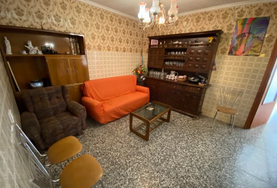 Wiederverkauf - Stadthaus - Salinas