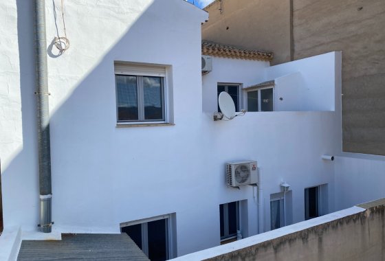 Wiederverkauf - Stadthaus - Salinas