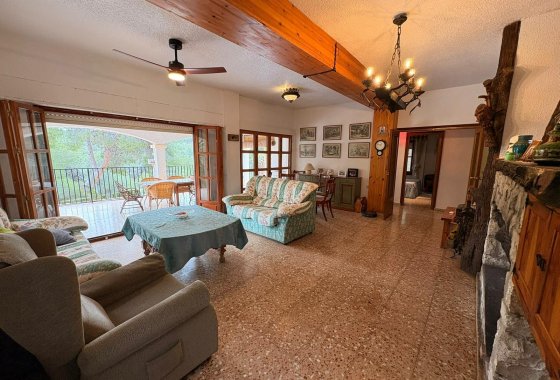 Resale - Villa - Sax