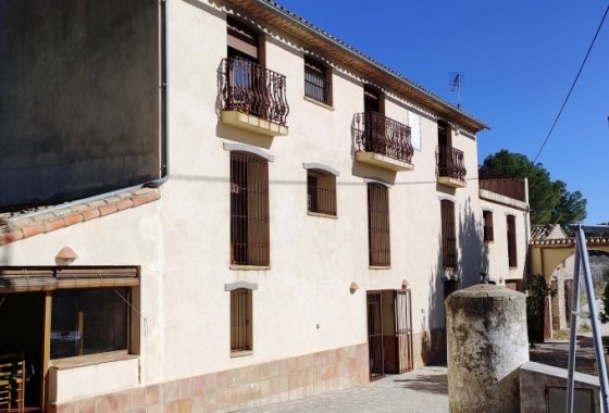 Resale - Country House - Planes