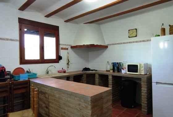 Resale - Country House - Planes