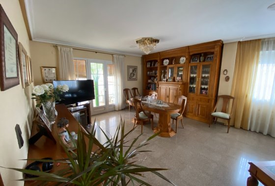 Resale - Townhouse - Sax