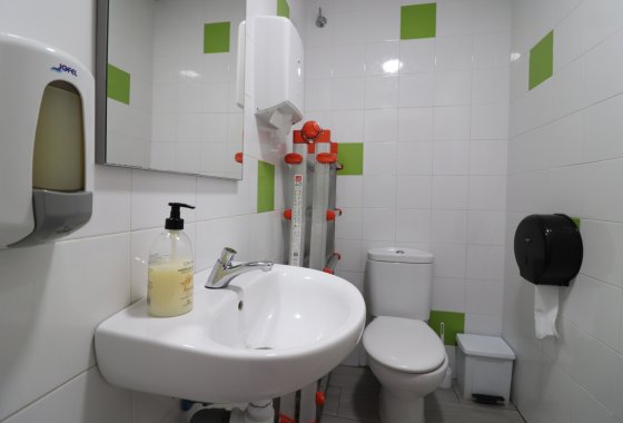 بازفروش - تجاری - Benijofar