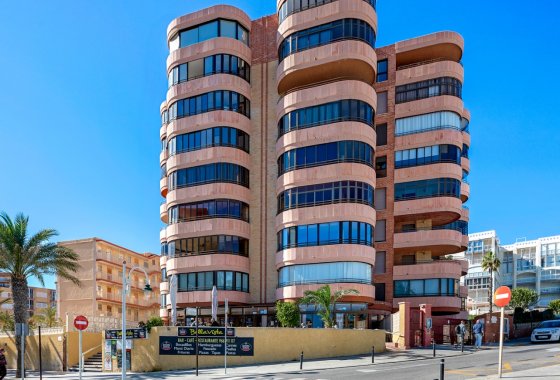 Resale - Apartment - Arenales del Sol - Segunda linea playa