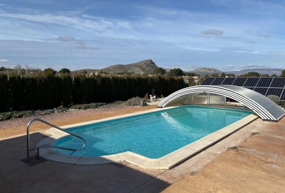 Resale - Villa - Villena