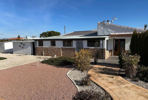 Resale - Villa - Villena