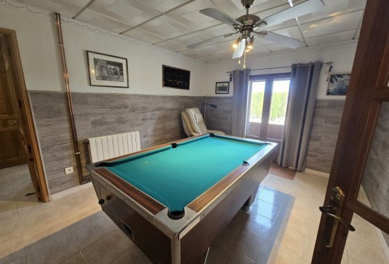 Resale - Villa - Villena