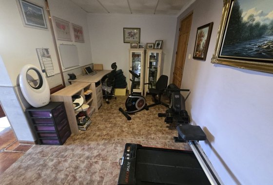 Resale - Villa - Villena