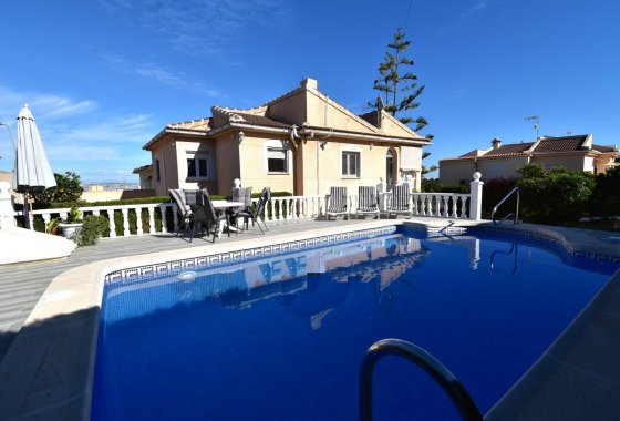 Resale - Villa - Orihuela Costa - Los Balcones