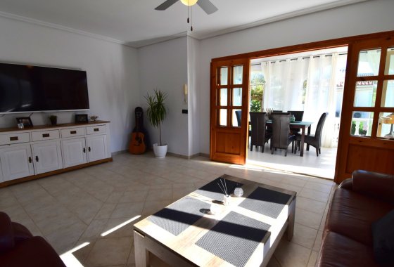 Resale - Villa - Orihuela Costa - Los Balcones