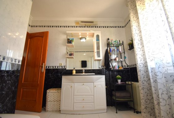 Resale - Villa - Orihuela Costa - Los Balcones