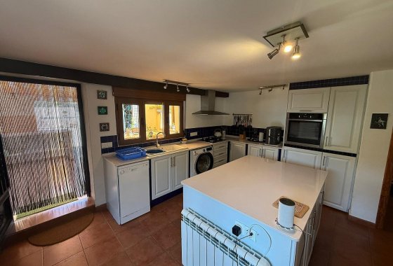 Reventa - Finca/Rustic Property - Castalla