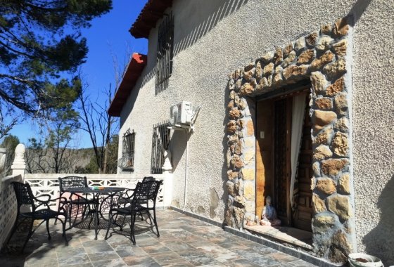 بازفروش - خانه روستایی - Alfafara