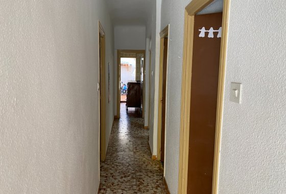 Resale - Apartment - Sax