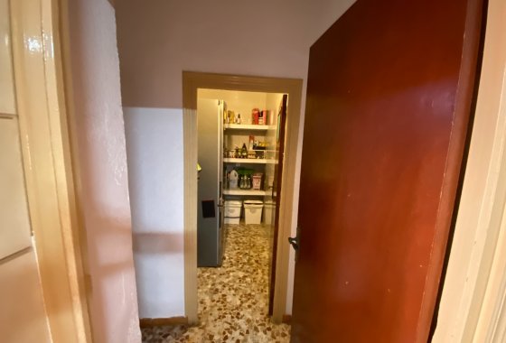 Resale - Apartment - Sax