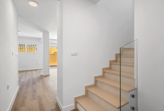 بازفروش - ویلا - Benimar