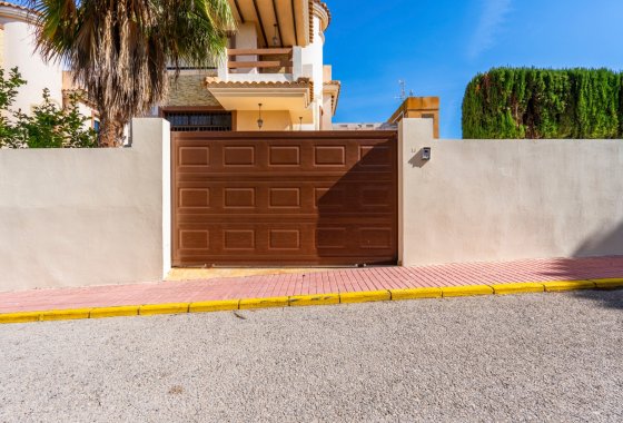 Wiederverkauf - Villa - Villamartín