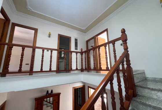 Reventa - Adosado - Sax