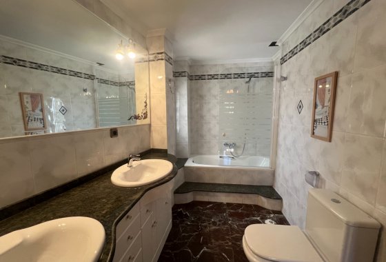 Reventa - Adosado - Sax