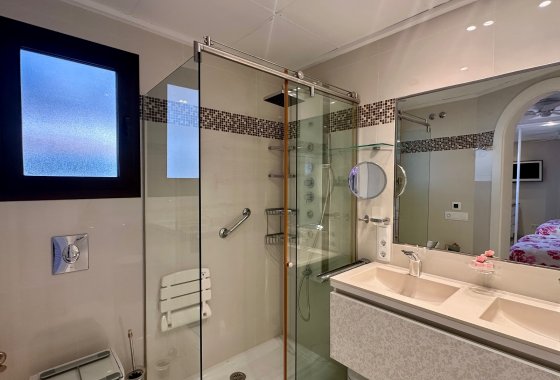 Resale - Apartment - Guardamar del Segura - Marjal Beach